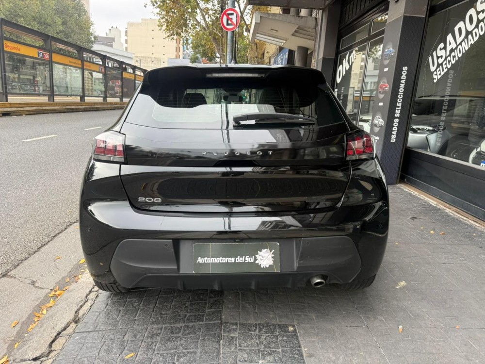 Peugeot 208 Feline — foto 15